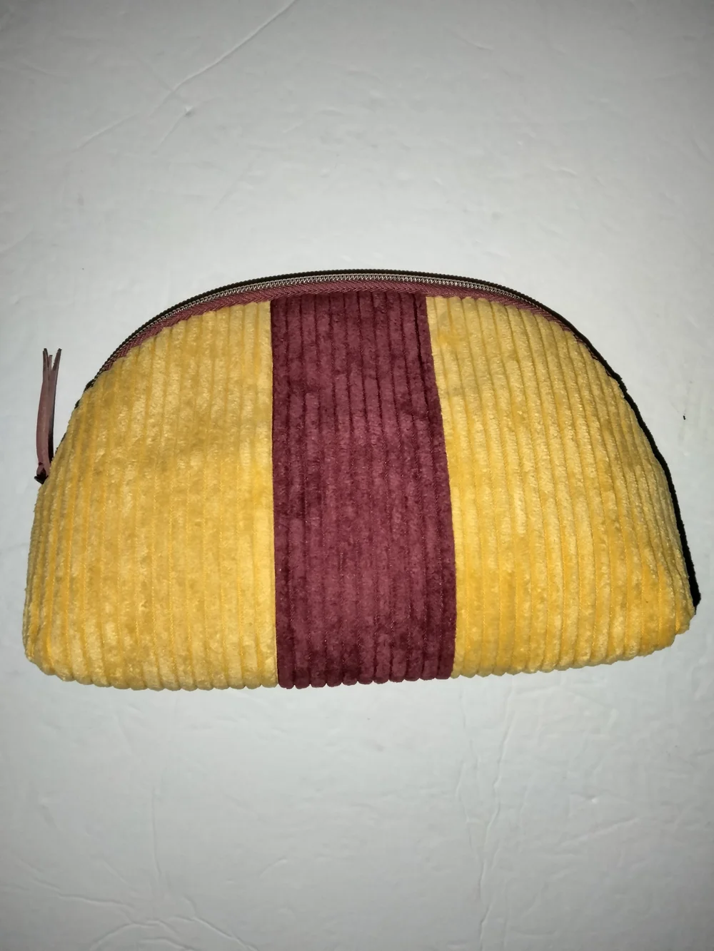 Ipsy (Size 10W X 7L) Burgundy & Gold Ribbed Corduroy Texture Cosmetic Pouch Bag